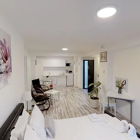 Sun * Бухарест